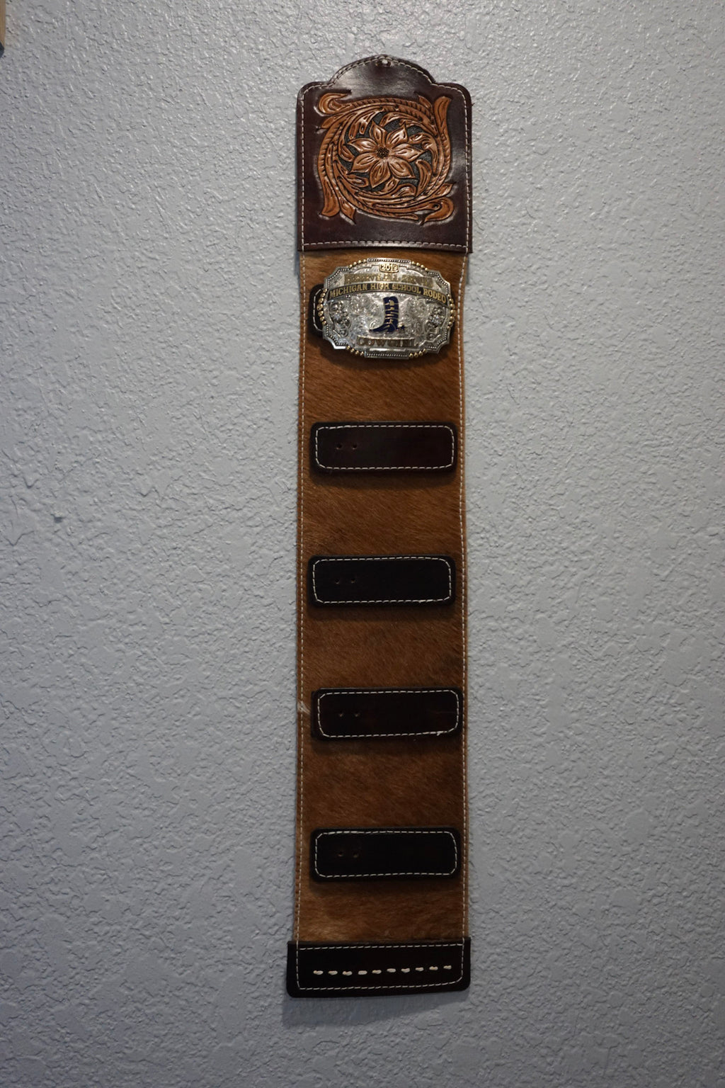 Belt Buckle Holder (5 Buckles)